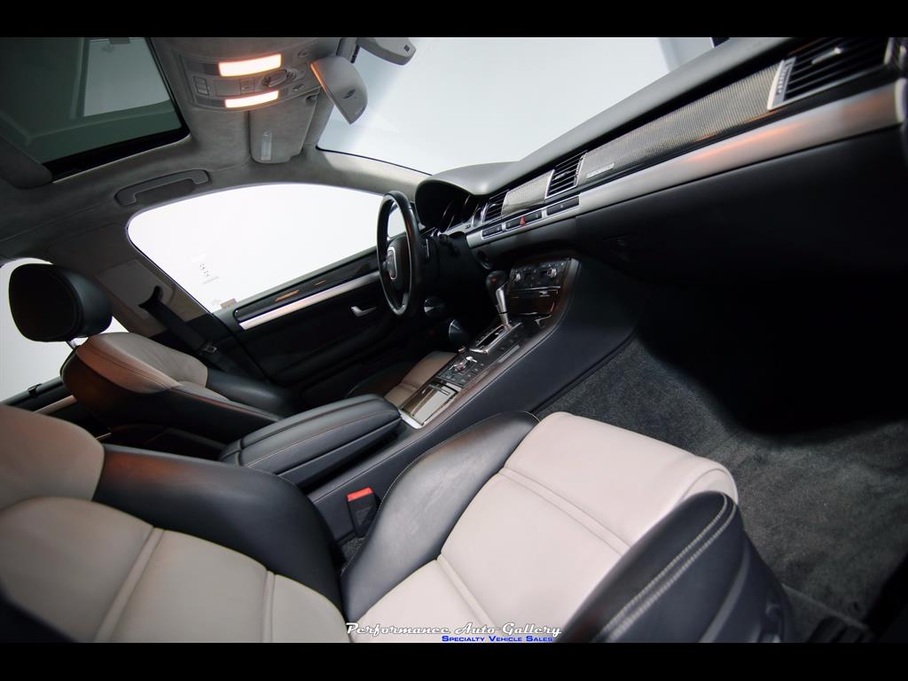 Image 10 of Audi: S8 quattro 5.2L…