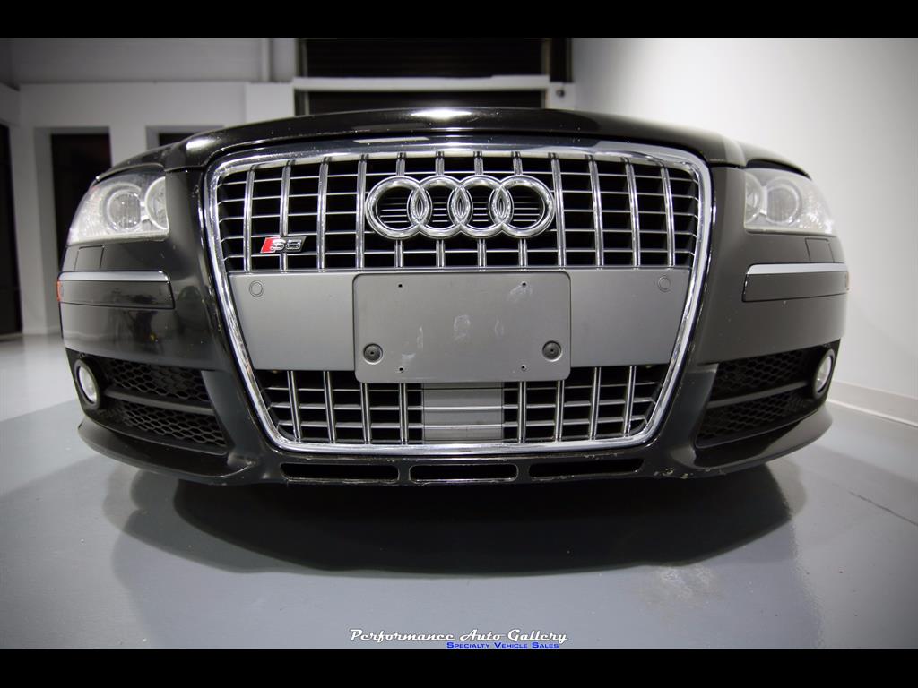 Image 12 of Audi: S8 quattro 5.2L…