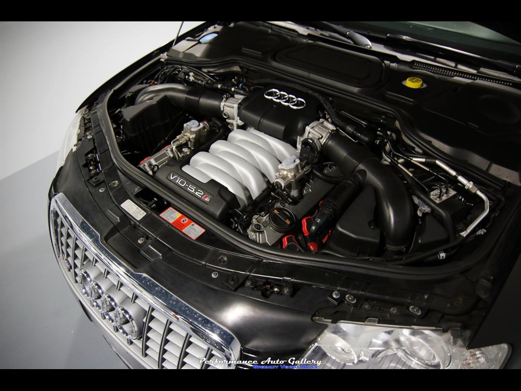 Image 18 of Audi: S8 quattro 5.2L…
