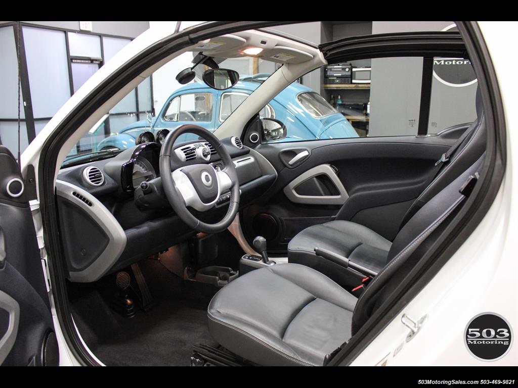 2014 Smart fortwo passion electric cabriolet; White/Black, Loaded! - Photo 27 - Beaverton, OR 97005