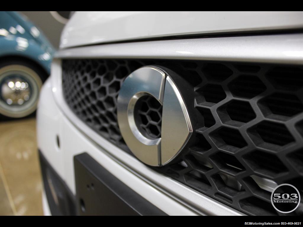 2014 Smart fortwo passion electric cabriolet; White/Black, Loaded! - Photo 16 - Beaverton, OR 97005