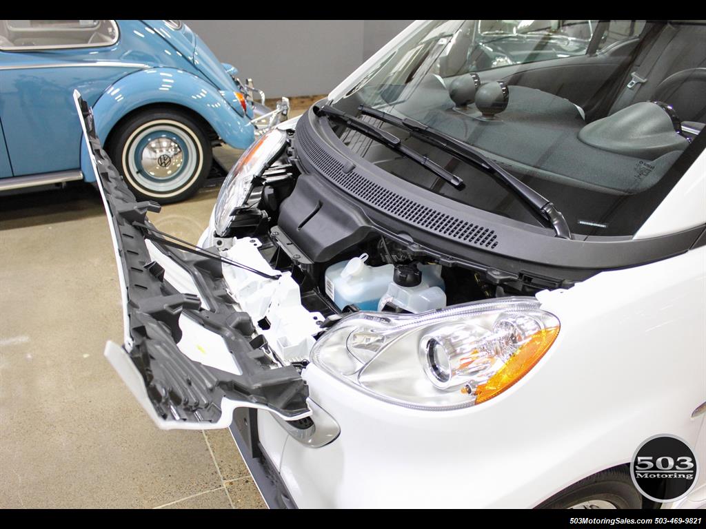 2014 Smart fortwo passion electric cabriolet; White/Black, Loaded! - Photo 44 - Beaverton, OR 97005