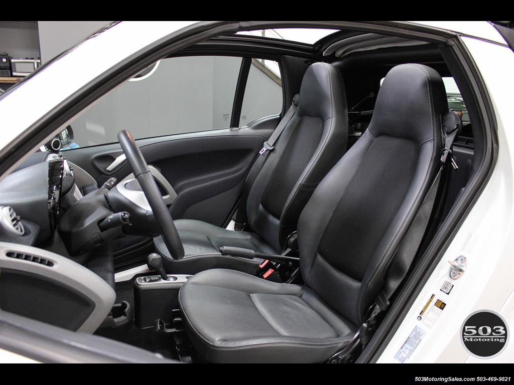 2014 Smart fortwo passion electric cabriolet; White/Black, Loaded! - Photo 29 - Beaverton, OR 97005