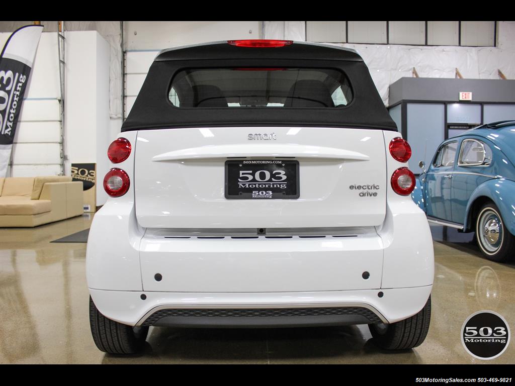 2014 Smart fortwo passion electric cabriolet; White/Black, Loaded! - Photo 4 - Beaverton, OR 97005