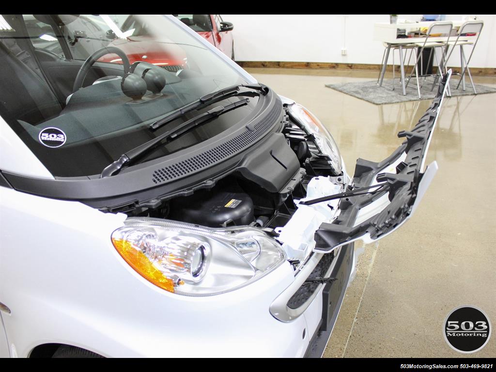 2014 Smart fortwo passion electric cabriolet; White/Black, Loaded! - Photo 45 - Beaverton, OR 97005