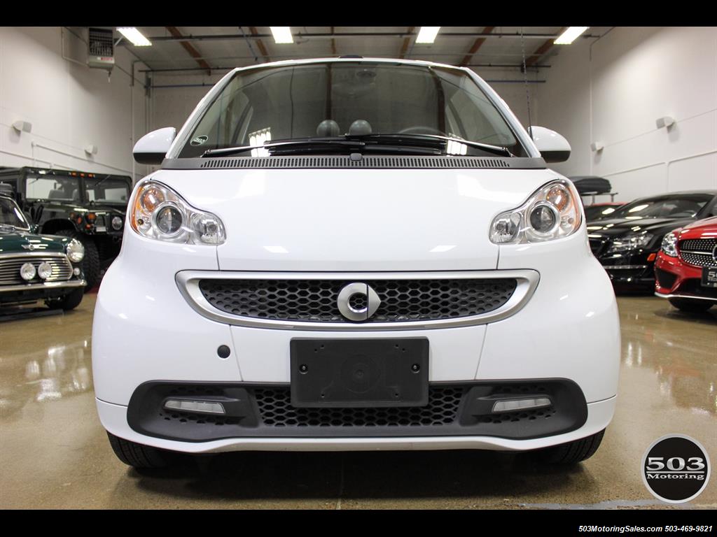 2014 Smart fortwo passion electric cabriolet; White/Black, Loaded! - Photo 8 - Beaverton, OR 97005