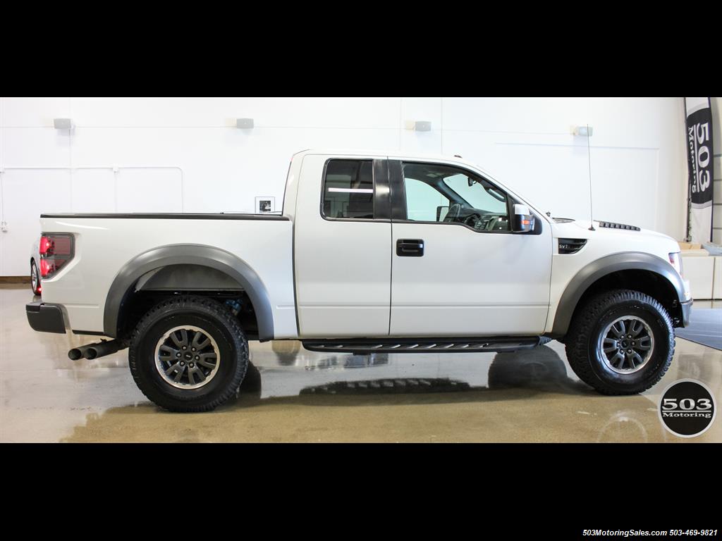 2010 Ford F-150 SVT Raptor; White/Black w/ Only 17k Miles! - Photo 4 - Beaverton, OR 97005