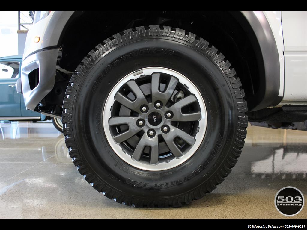 2010 Ford F-150 SVT Raptor; White/Black w/ Only 17k Miles! - Photo 20 - Beaverton, OR 97005