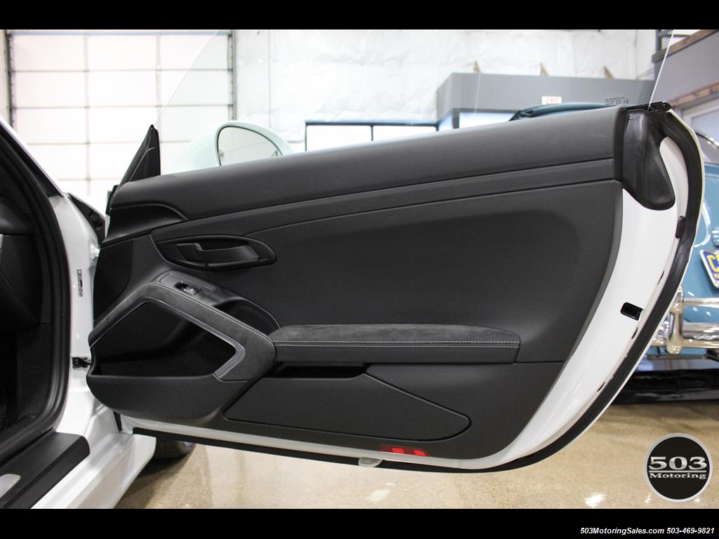 2016 Porsche Cayman GT4; White w/ Full Bucket Seats & 3k Miles! - Photo 48 - Beaverton, OR 97005